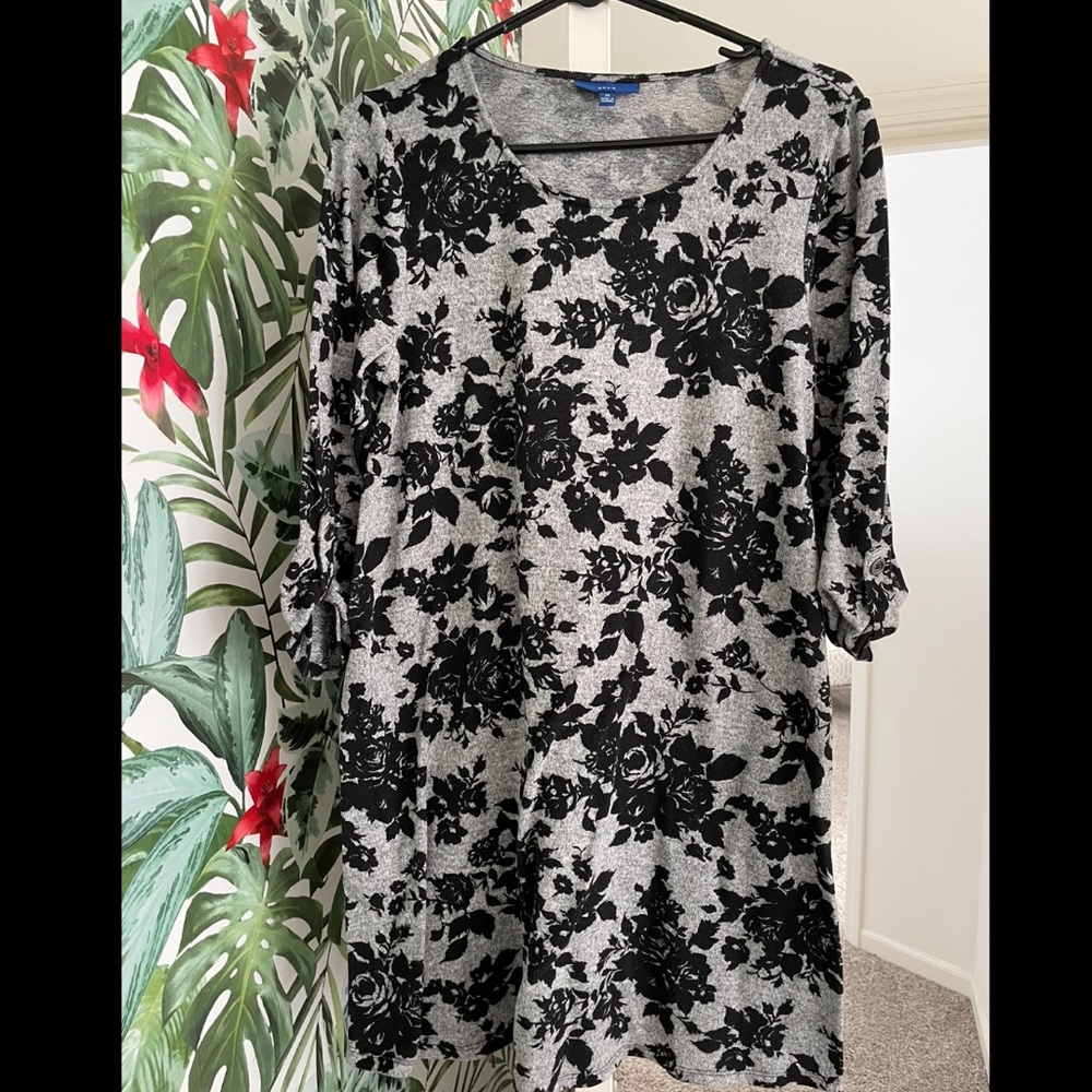 Apt. 9 Floral Knit Dress Size M